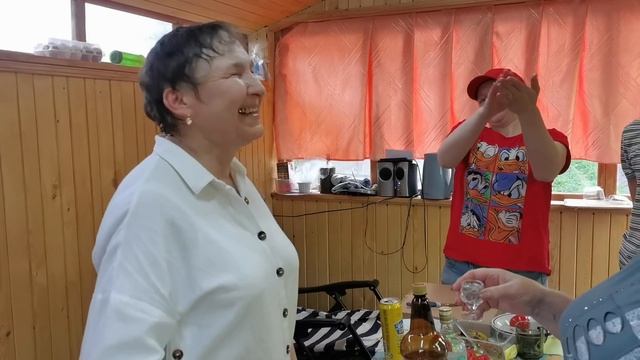 День рождения мамы/ Танцевали до упада #vlog смотреть онлайн