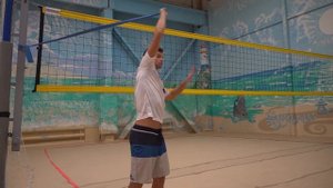Нападающий удар в волейболе. Упражнения для нападающего удара в волейболе