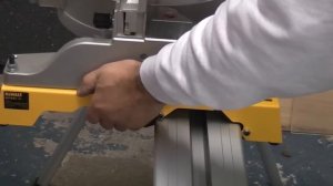 Dewalt DE7023 Leg Stand | Dewalt Universal Mitre Saw Stand