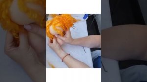 Как привалять натуральные волосы кукле.