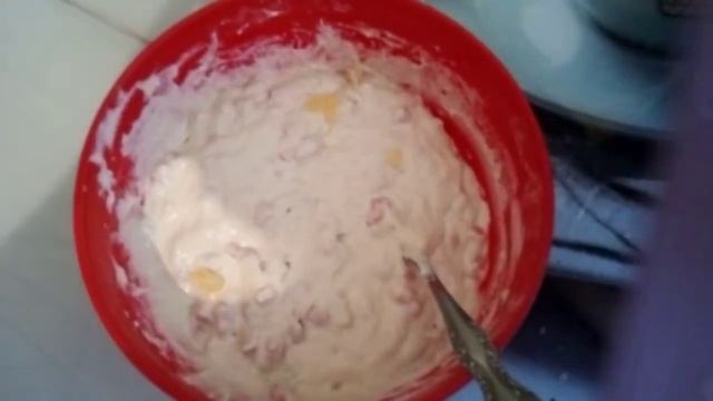 Оладьи с колбасой и сыром смотреть онлайн