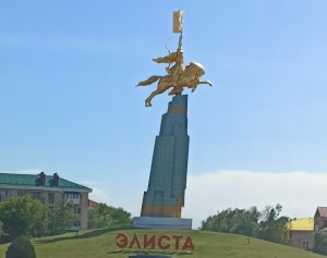 По дорогам Калмыкии село Троицкое и город Элиста 24 мая 2024 года
