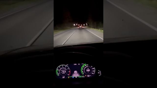 Адаптивные фары VW Tiguan 2 смотреть онлайн