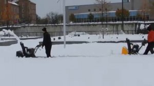 Сравнение в работе 2-х и 3-х ступенчатых снегоуборщиков Cub Cadet HD, Wolf Garten HD   YouTube 480p