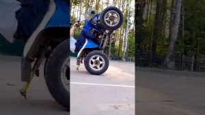 Стант на квадроцикле