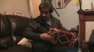 angelo plays the organetto