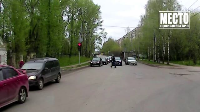 Водитель Форда наплевал на правила.