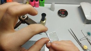 Секретная мушка на Жереха из пера цесарки