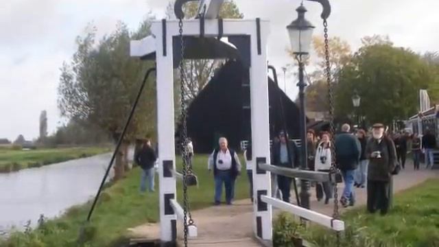 Little Dutch Mill * Маленькая голландская мельница смотреть онлайн