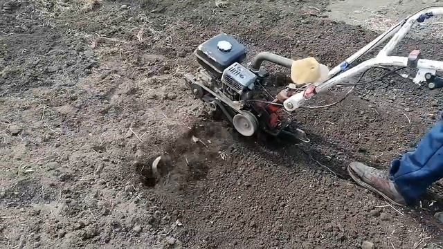 Вспашка земли