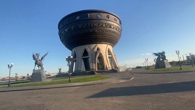 ЖИЗНЬ В КАЗАНИ. ПРОГУЛКА ПО ДОСТОПРИМЕЧАТЕЛЬНОСТЯМ. ПРЕСТИЖНЫЙ РАЙОН.