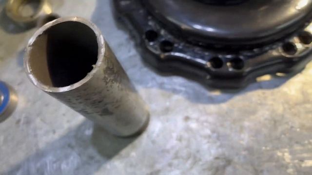 Установка шариковых подшипников в ступицу мотоциклов "Урал" "Днепр" "К750"