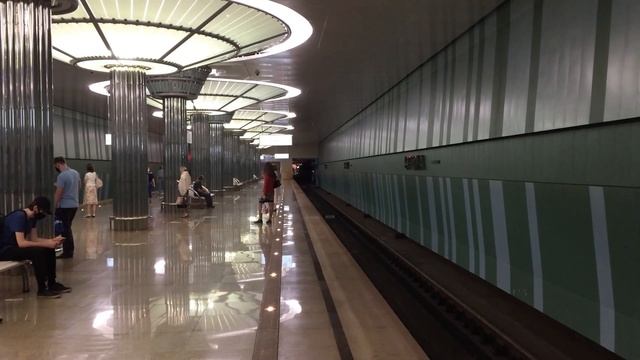 Станция метро "Стрелка" / Нижегородский метрополитен / Нижний Новгород - 2020 смотреть онлайн