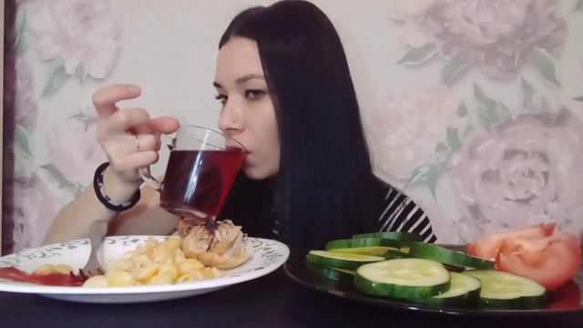 #мукбанг макароны с курицей