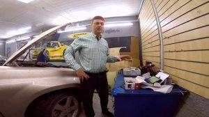 Mercedes GL 450. Установка мониторов в штатные места