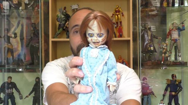 Living Dead Dolls: "The Excorcist" (Regan Macneil) MezcoToys! Review (FR). смотреть онлайн