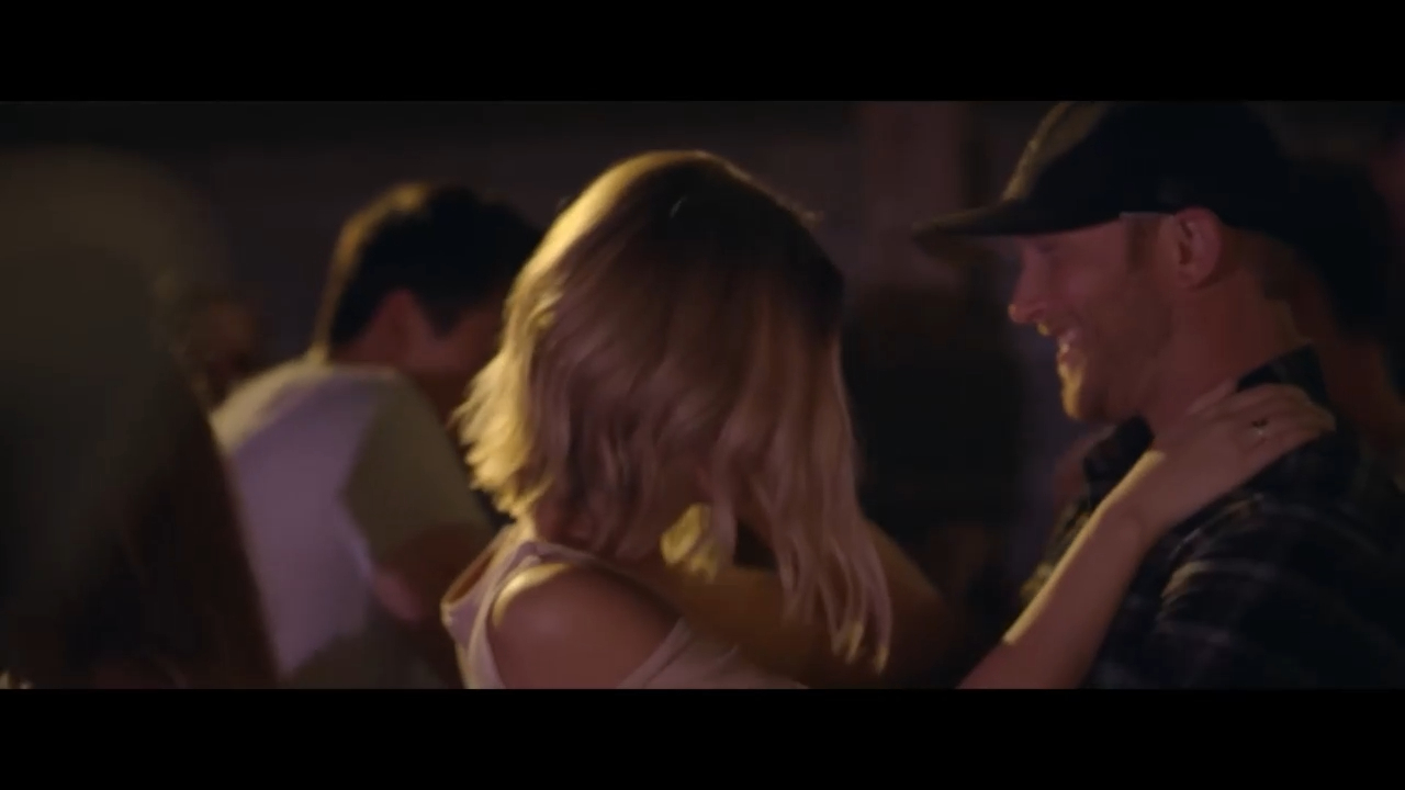 Cole Swindell - Middle Of A Memory