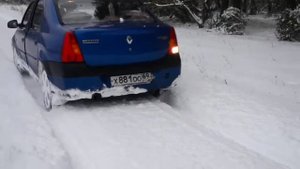 логан по снегу))