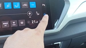 Volkswagen Taos 1.4 AT, 2021