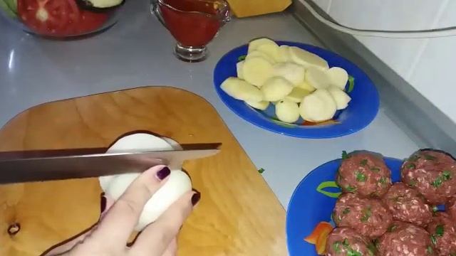 ОВОЩНАЯ ЗАПЕКАНКА С КОТЛЕТАМИ смотреть онлайн