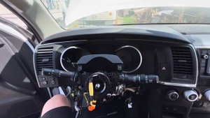 Разбираем торпеду на Toyota Sequoia 2018 года