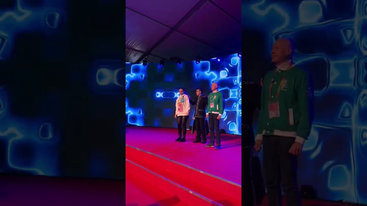 НЕВЕРОЯТНЫЙ ФОКУС. ФОКУСНИК УПРАВЛЯЕТ МЫСЛЯМИ ЗРИТЕЛЕЙ!