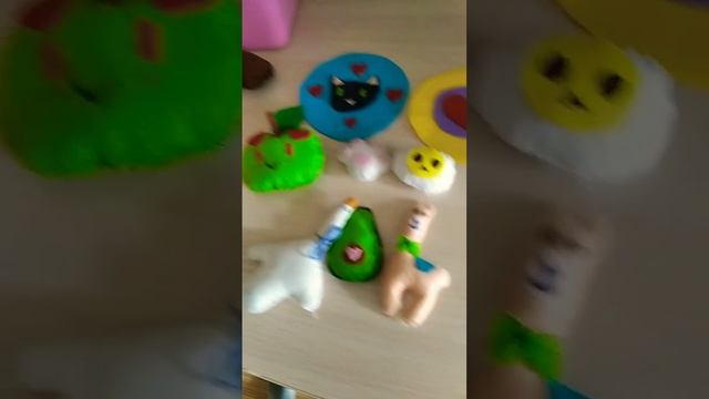 обзор на игрушки вы можете написать в комментариях какую мне игрушку ещё сшить