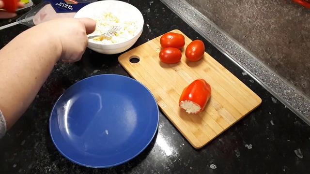 Начинка одна, а вкуса три//закуски с сырной начинкой смотреть онлайн