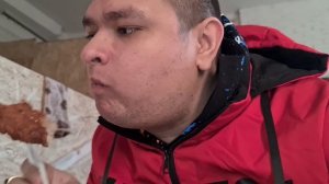 Ужинаю рублеными котлетыми приготовлеными во фритюре в нашем заведении БАЛДЁЖ 777