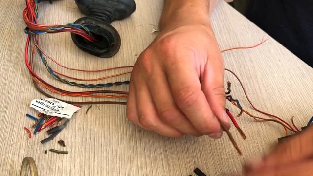 AUDI A4 B6 B7 РЕМОНТ ЖГУТА ПРОВОДКИ | НЕ РАБОТАЕТ СТЕКЛОПОДЪЕМНИК ВОДИТЕЛЬСКОЙ ДВЕРИ смотреть онлайн