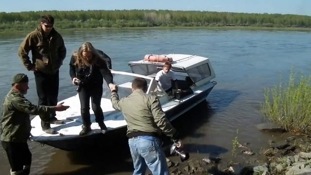 Река Томь. Тоская, Романовская и Тутальская писаницы. Наскальных рисунков и петроглифов.