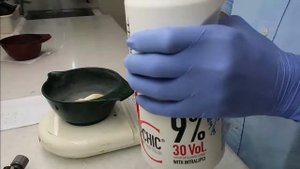 Review Product: Goldwell Topchic Blonding Cream Ash