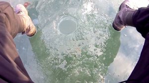 Рыбалка на ЧЕРТИКА и КОЗУ. Первый ЛЕД 2020