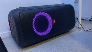 JBL Partybox 310 (insane sound) BASS TEST ~ indoors