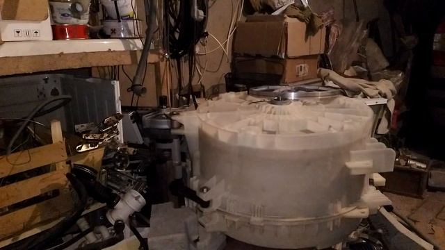 Разбираем бак стиральной машины Samsung| Часть 2 смотреть онлайн