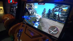 Игровые автоматы мотоцикл в торговом центре