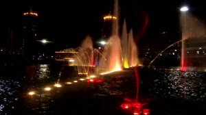 Поющий фонтан в Астане(Казахстан)