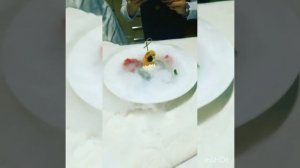 Подача блюд в ресторане