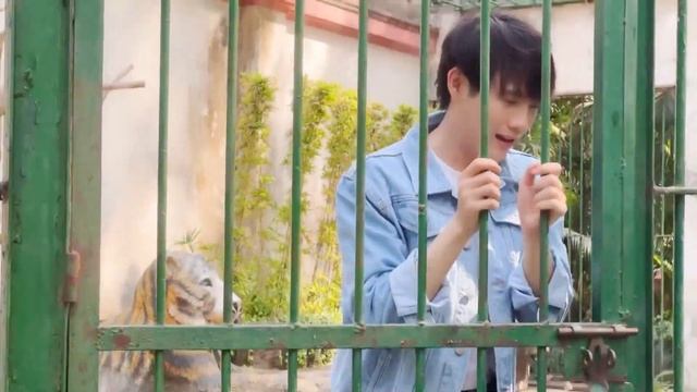 P-Log | Đi Thảo Cầm Viên Khum ? | Toof.P, K.O, Min.T смотреть онлайн