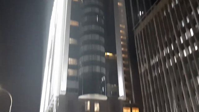 Летний хоккей в Краснодаре?Живу в Краснодаре, переезд на юг?Отель Marriott?Вечер на улице Красной