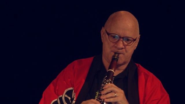 Composer's Voice features Thomas Piercy playing hichiriki and clarinet смотреть онлайн