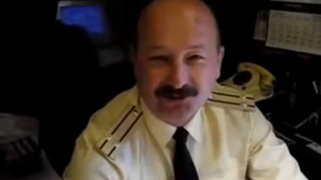 А ты тоже любишь свою работу так же как он? смотреть онлайн