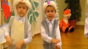 новогодний танец Зайчиков (средняя группа) детский сад "светлячок 15 Коломна