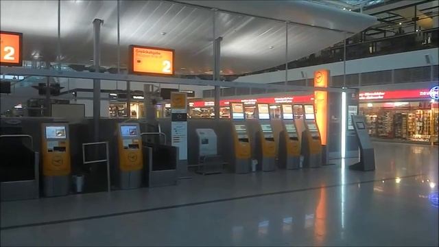 Self-Check Baggage machines at the Munich Airport смотреть онлайн
