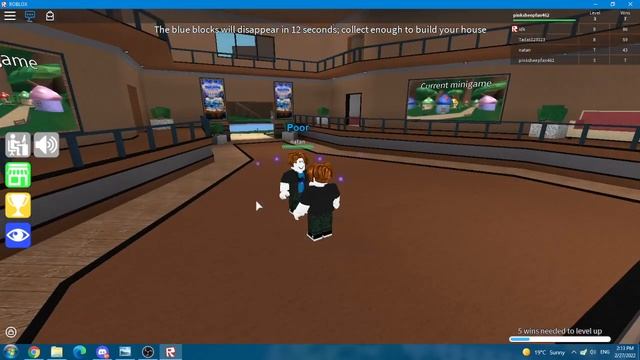 Playing IDK16 Old roblox Revival! смотреть онлайн