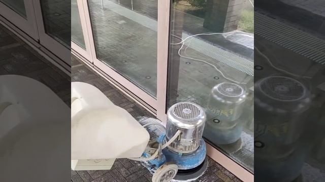 Промышленный клининг.глубокая чистка тротуарной плитки и места барбекю от жира. +79184302991 смотреть онлайн