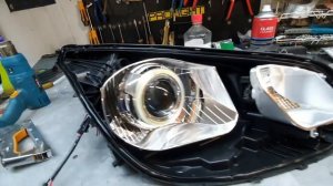 Kia Rio X-Line. Установка биксеноновых линз Hella 3R с лампами D2S.