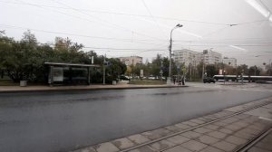 Вид из окна трамвая по маршруту №11 (Москва): Комбинат ЛИРа - Пенсионный Фонд - 16-я Парковая улица