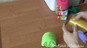 Упаковываем красиво полотенчик для подарка