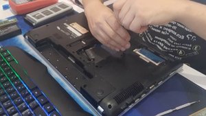 samsung rv515 ч.1 первые попытки ремонта и пайки.(не рекомендовано к повтору )